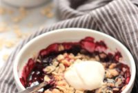 Gluten Free Vegan Berry Crisp