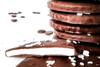 Delicious Homemade Gluten-Free Vegan Peppermint Patties