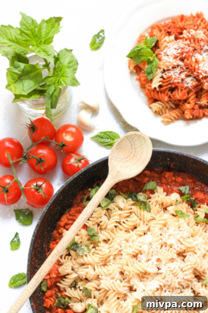 Ground Turkey Bolognese (Gluten-Free, Dairy-Free) Turkey Bolognese with Gluten-free Fusilli Pasta