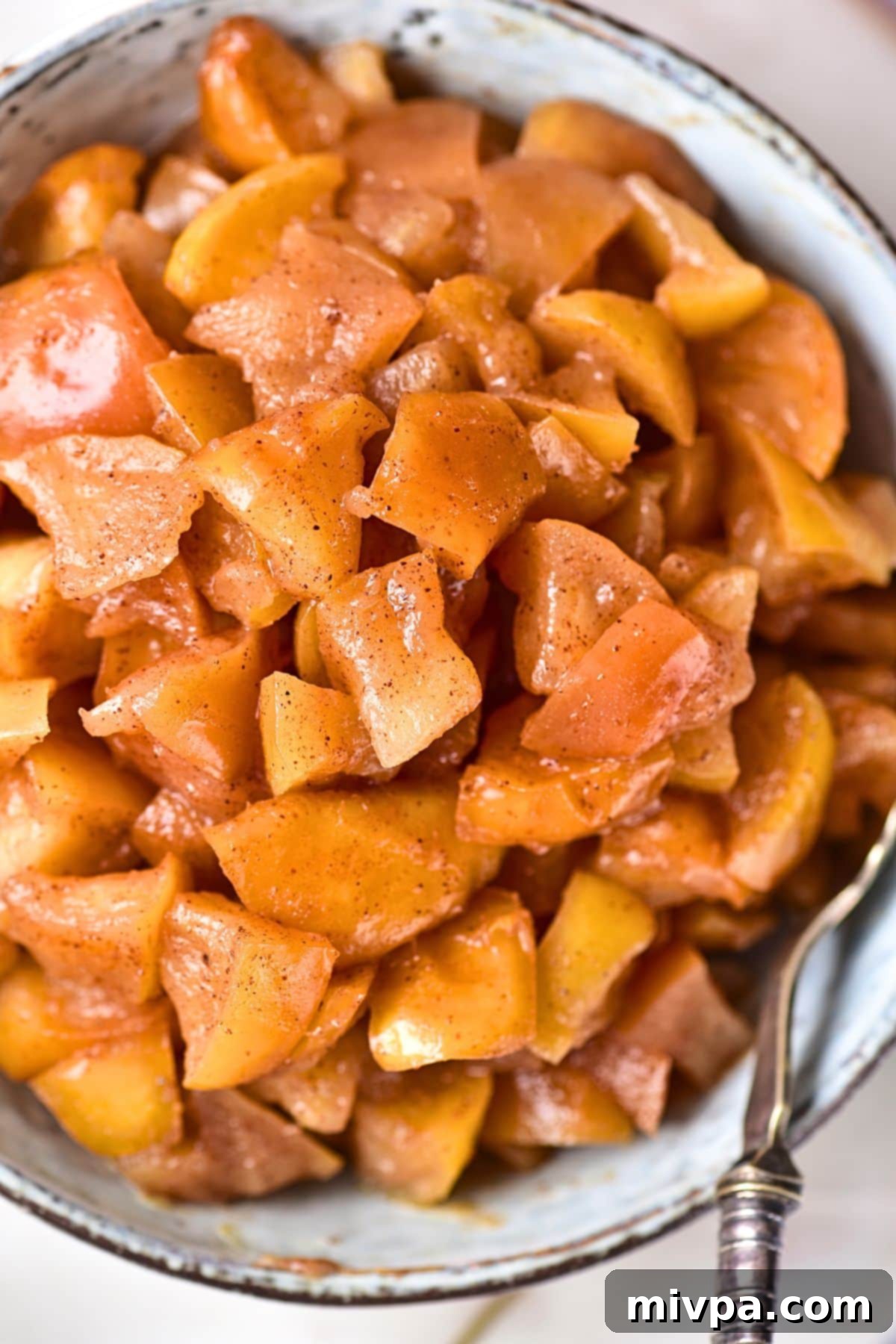 Simple Plant Based Gluten Free Caramel Apples 2 Up close view of texture of caramelized cinnamon apples