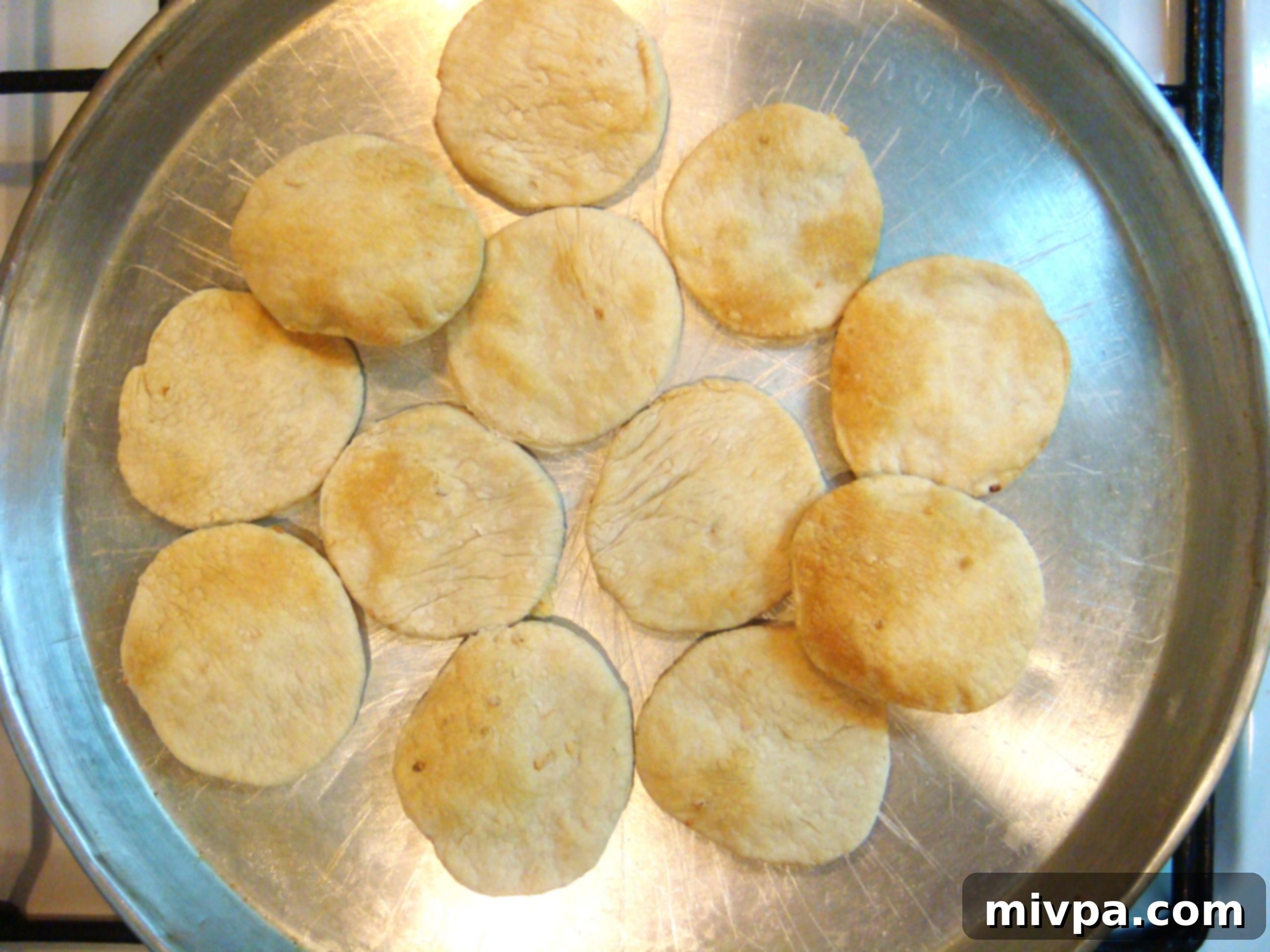 Garlic Crackers3 - Baked garlic crackers on a tray