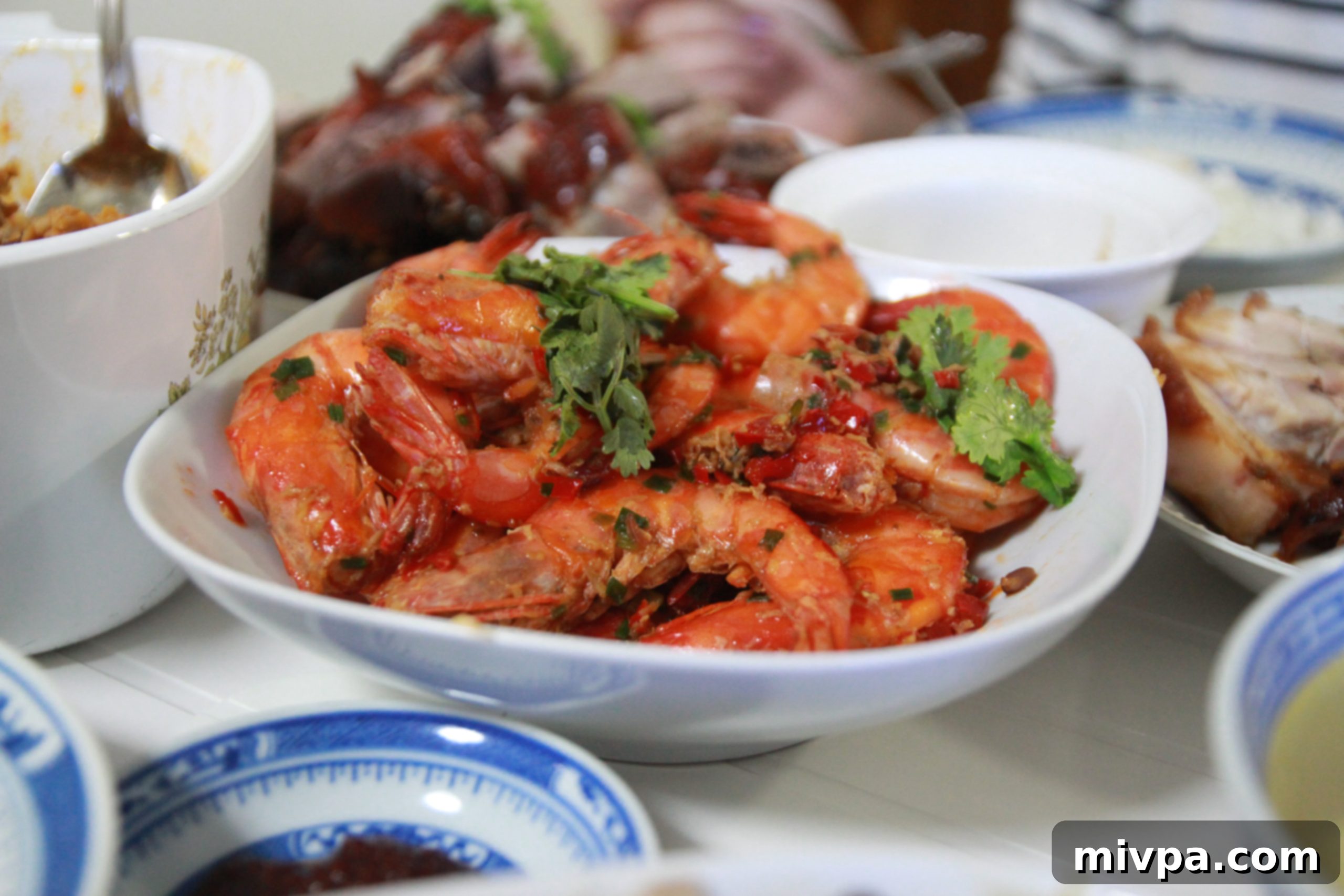 Grandma's perfectly fried prawns for reunion dinner
