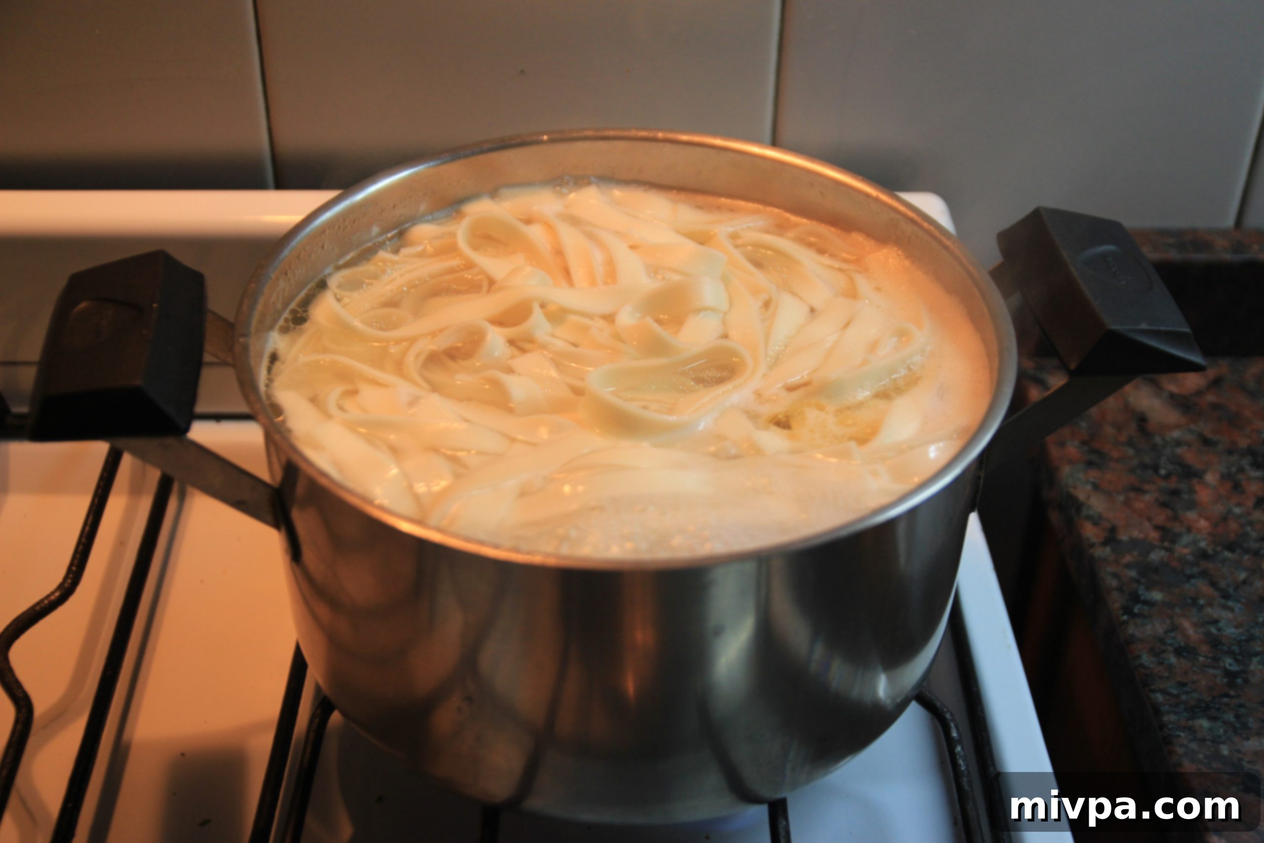 Cooking fettuccine pasta