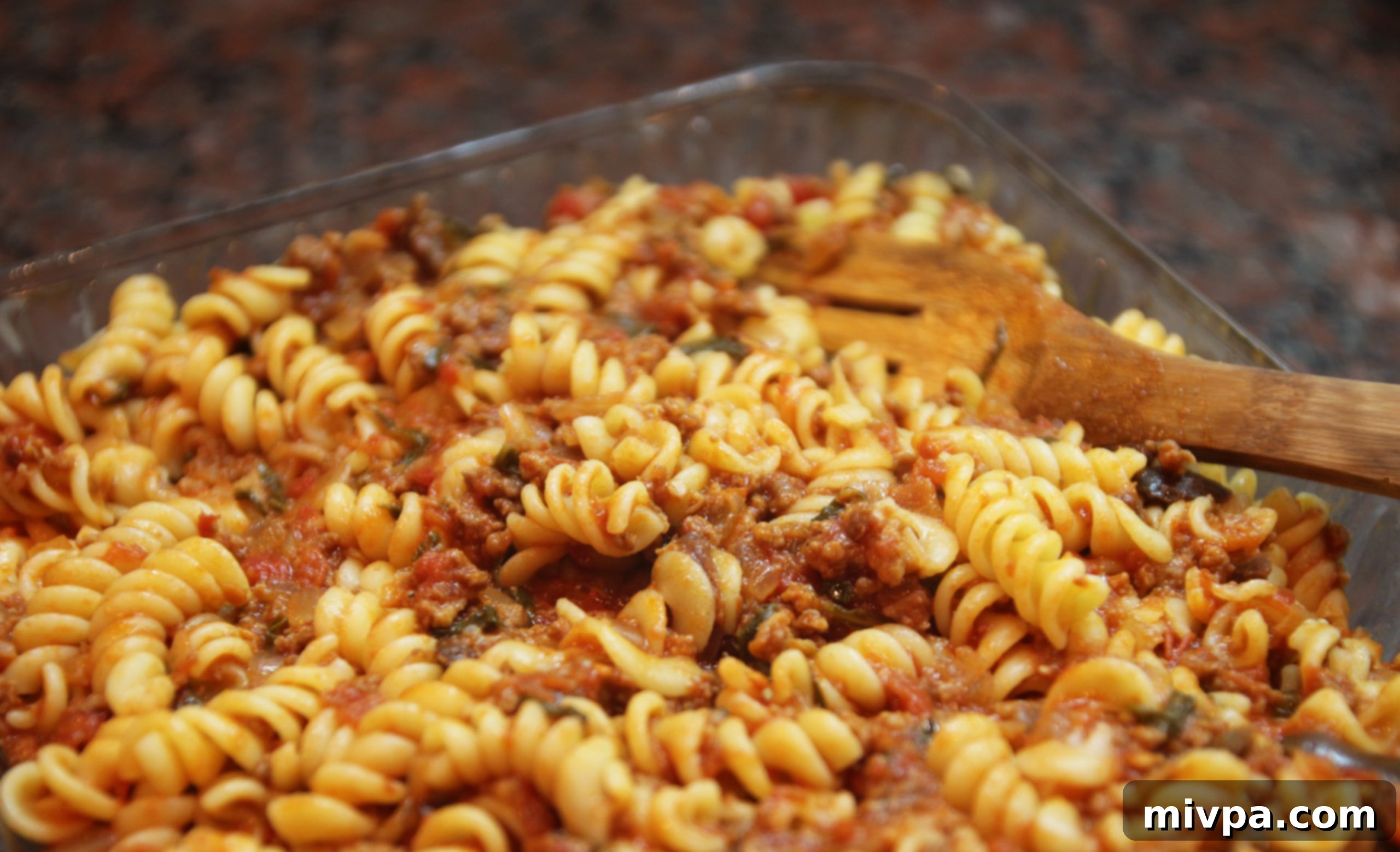 Spiral Pasta with Mediterranean Meat Sauce