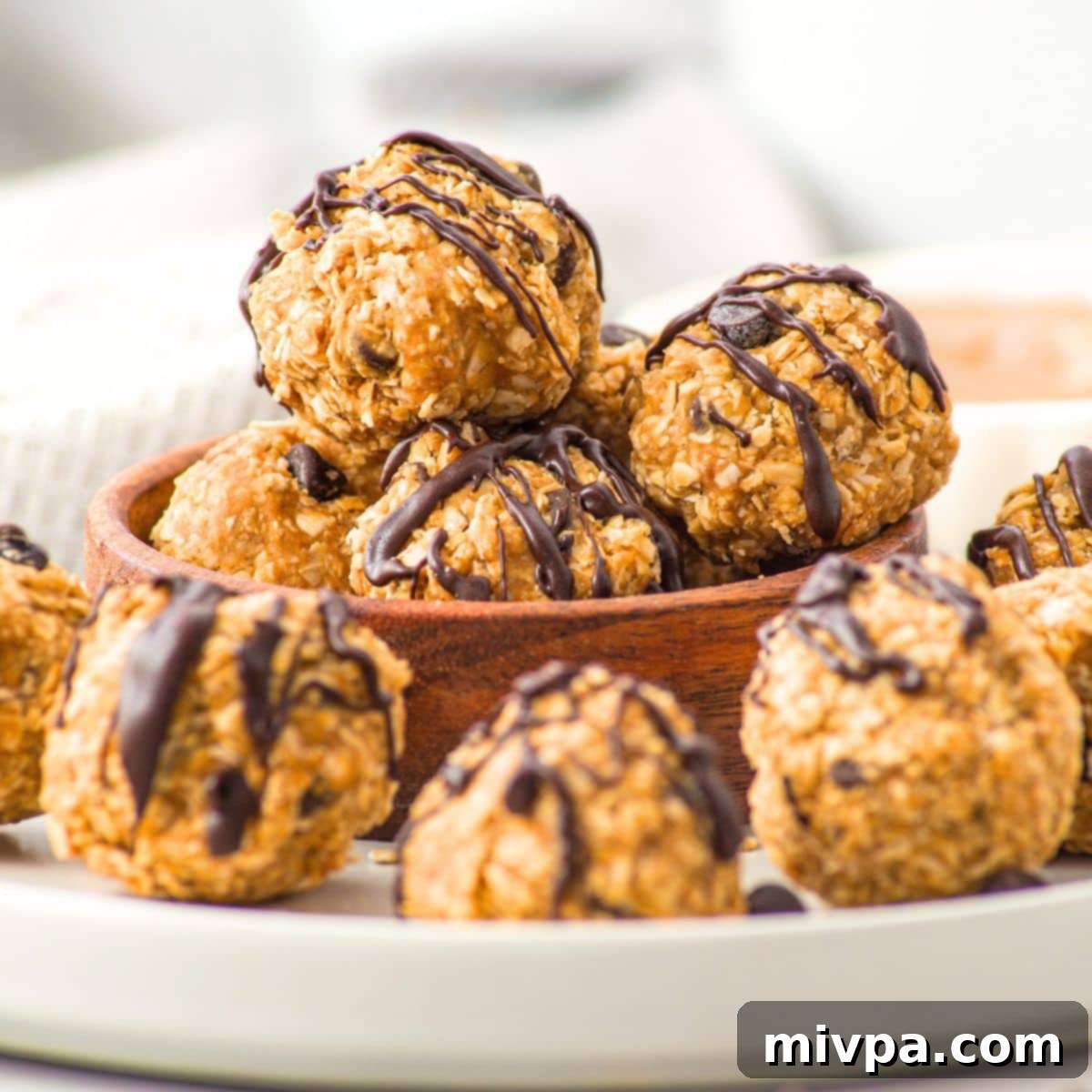Peanut Butter Oat Fuel Bites (Gluten-Free & Vegan) 7 featured 53911